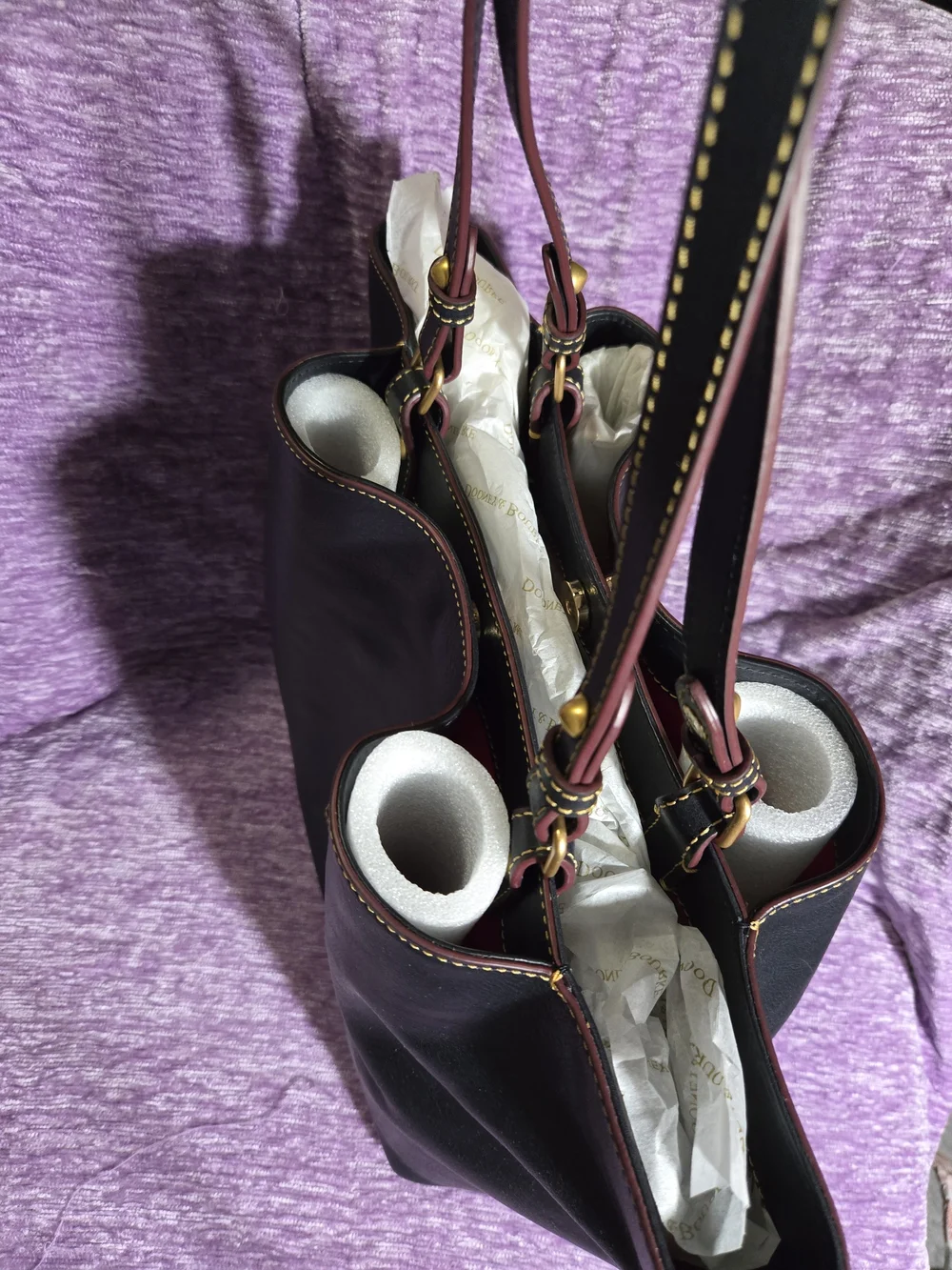 Dooney & Bourke FLYNN In Smooth Navy Florentine Leather. Like New.